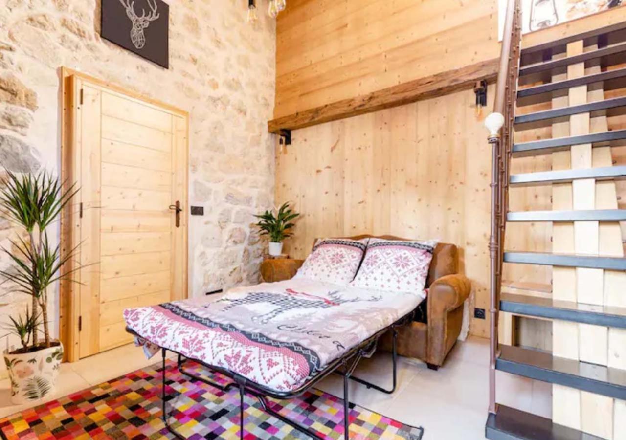 Chalet Annecy 200M Lac, Plage & Montagnes エクステリア 写真